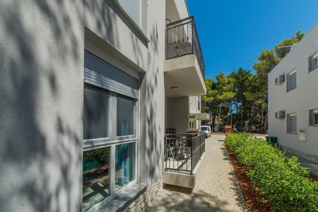 Apartments Djian Vir Dış mekan fotoğraf