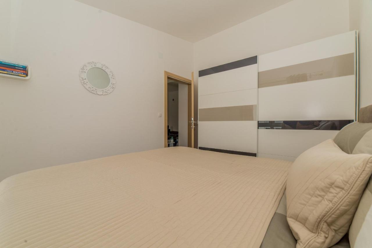 Apartments Djian Vir Dış mekan fotoğraf