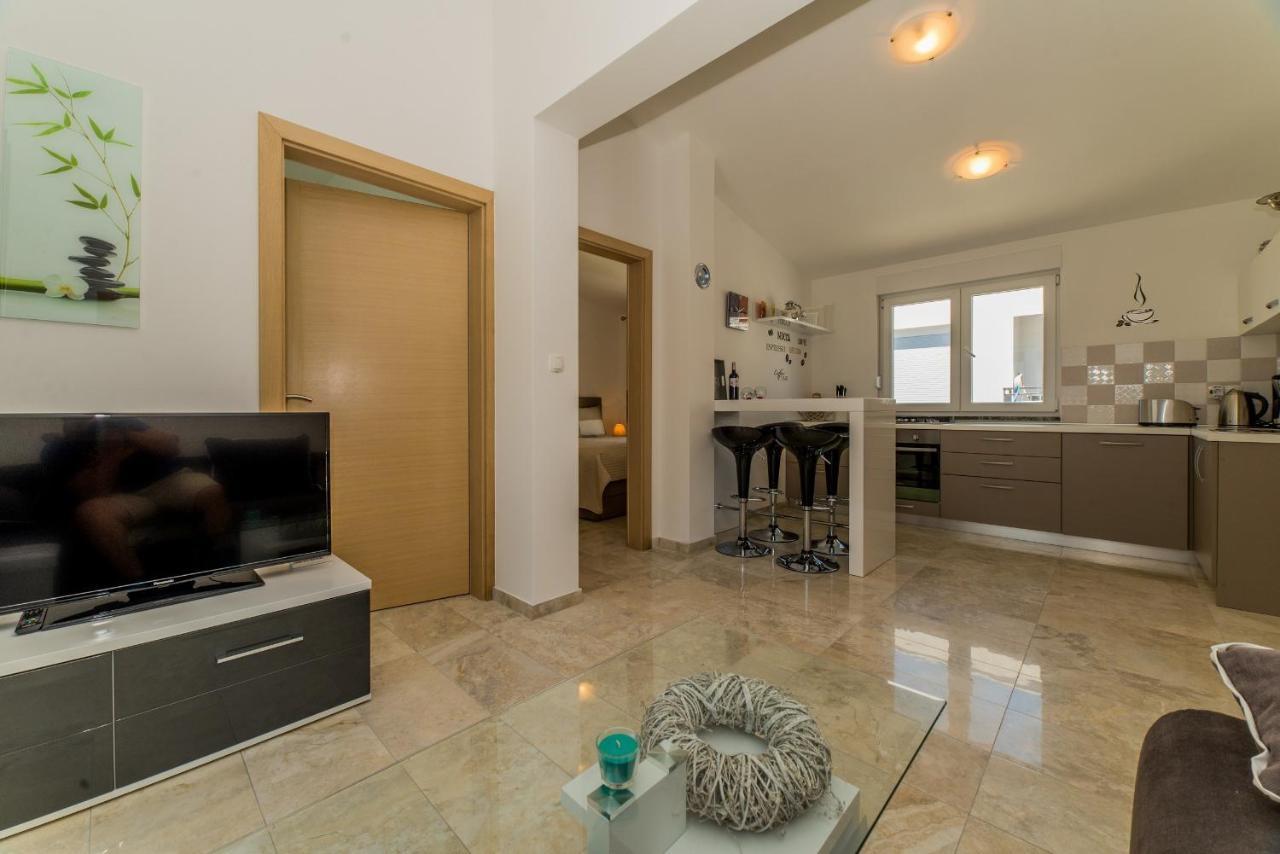 Apartments Djian Vir Dış mekan fotoğraf