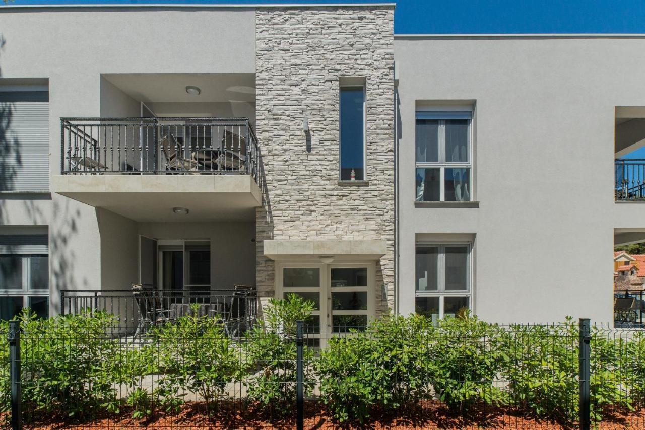 Apartments Djian Vir Dış mekan fotoğraf