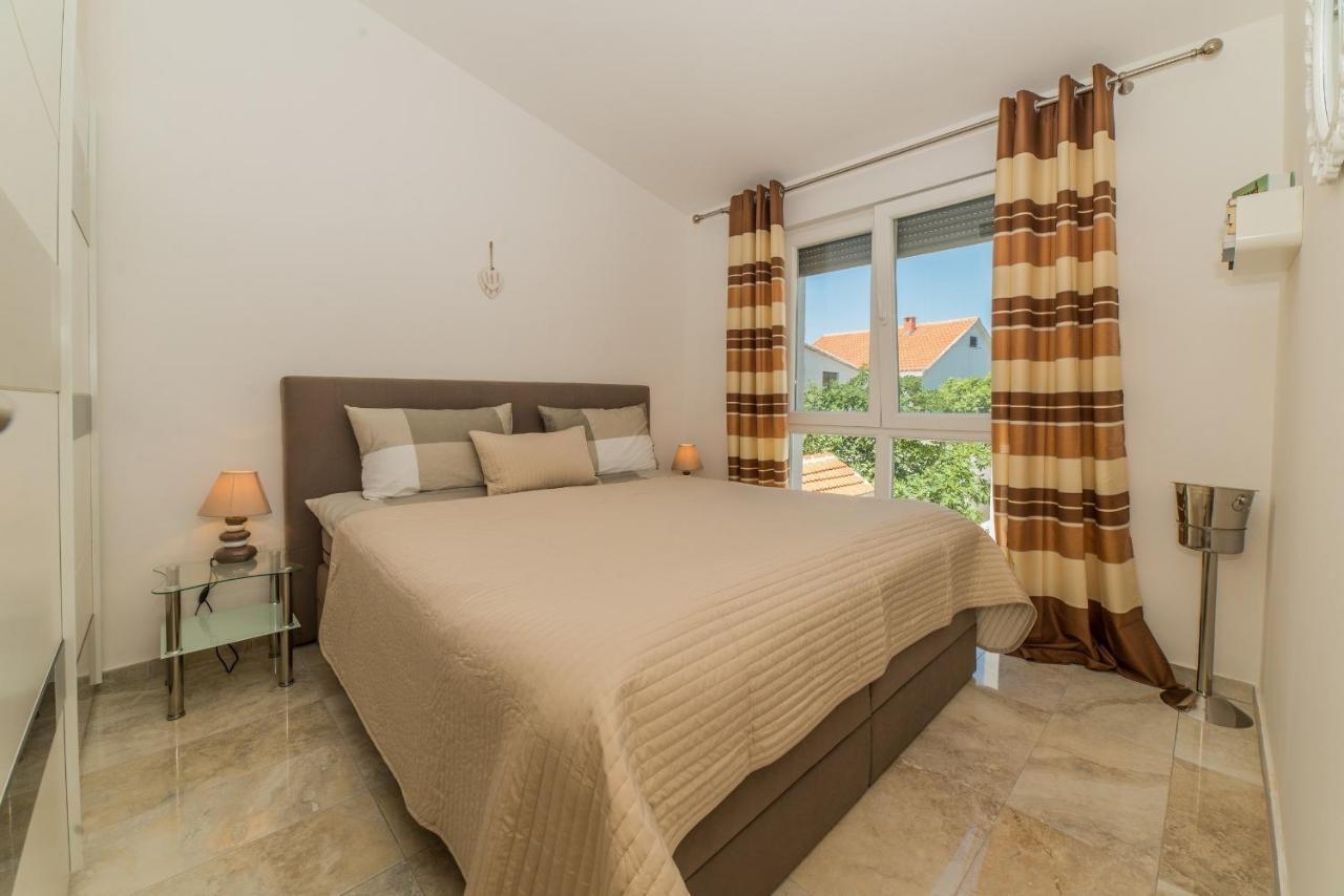 Apartments Djian Vir Dış mekan fotoğraf